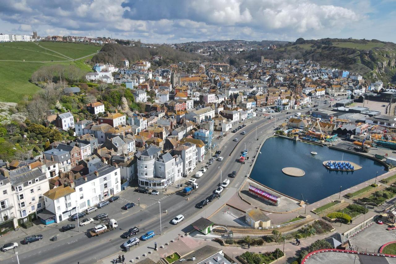 Master Accommodation Suite 2 Sea View With Balcony Hastings Exteriér fotografie