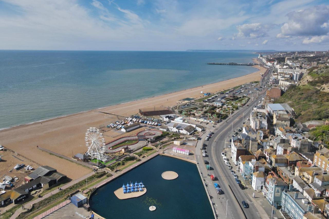 Master Accommodation Suite 2 Sea View With Balcony Hastings Exteriér fotografie